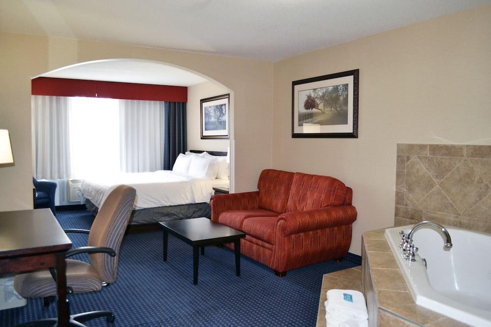 Holiday Inn Express Hotel & Suites Edson By Ihg Dış mekan fotoğraf
