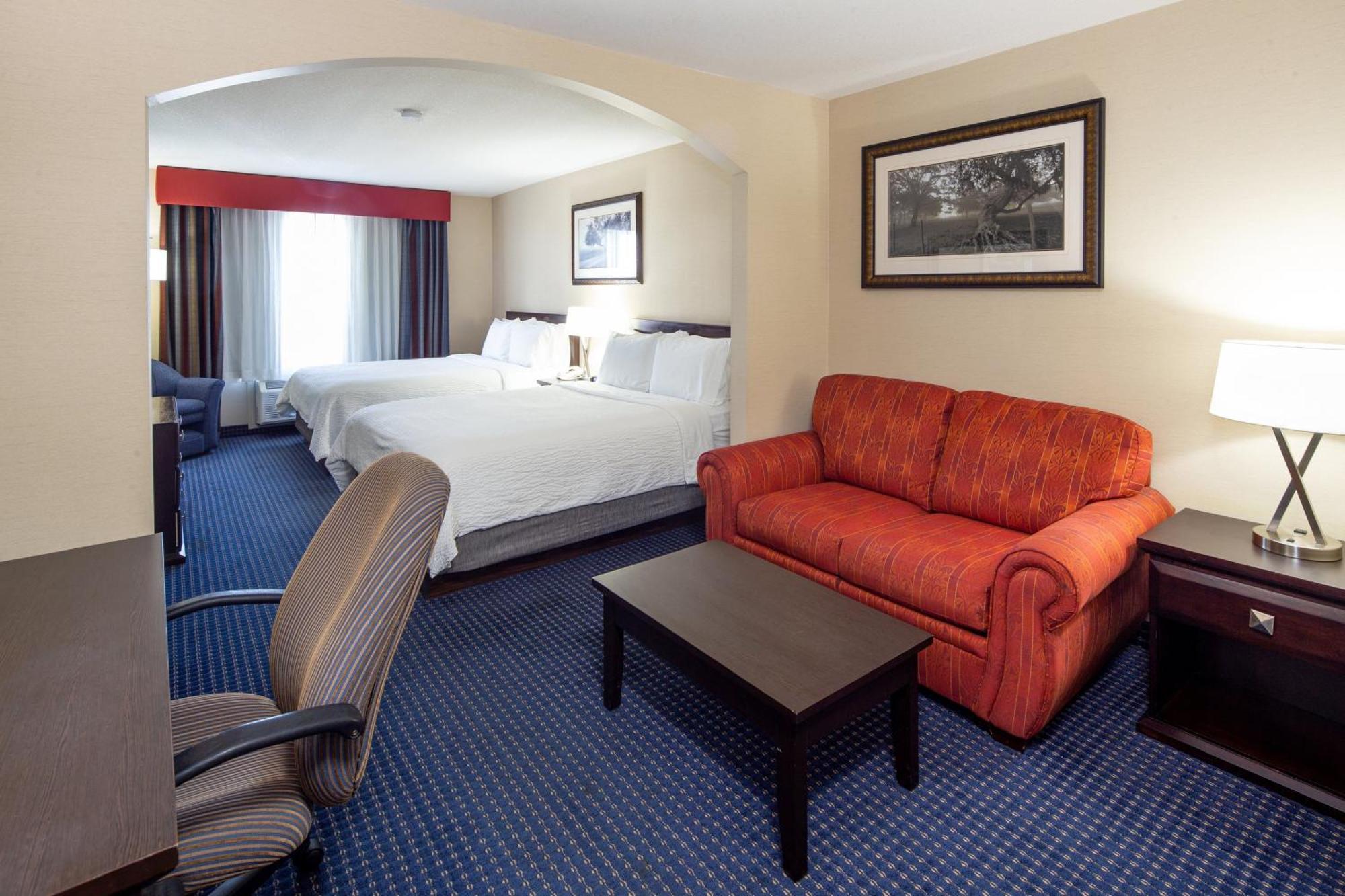 Holiday Inn Express Hotel & Suites Edson By Ihg Dış mekan fotoğraf