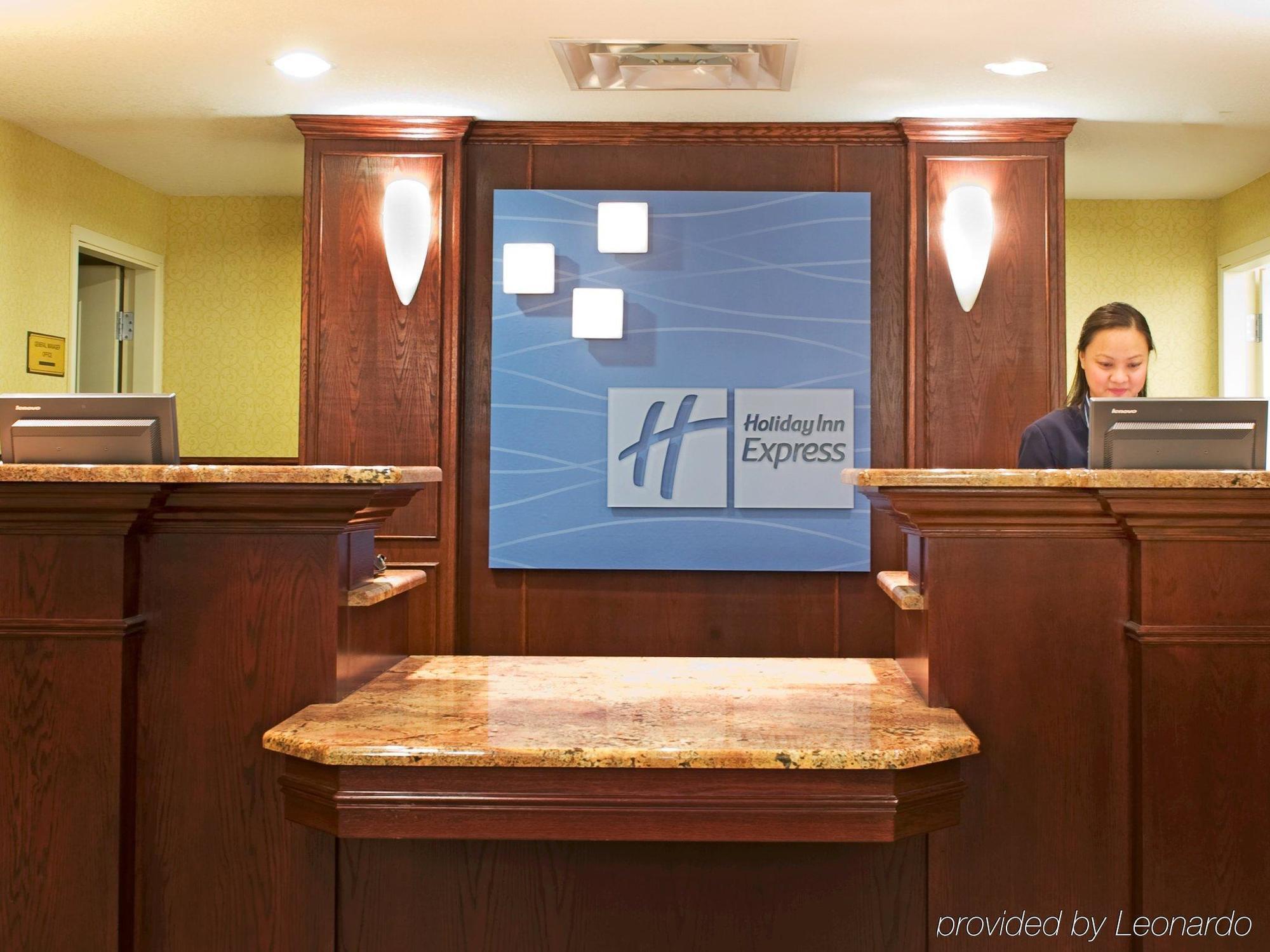 Holiday Inn Express Hotel & Suites Edson By Ihg İç mekan fotoğraf