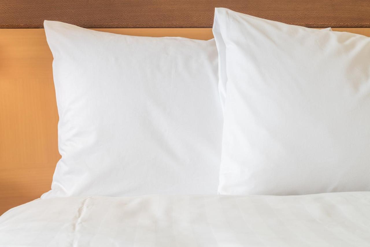 Holiday Inn Express Hotel & Suites Edson By Ihg Dış mekan fotoğraf